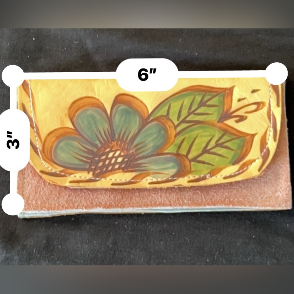 Handcrafted 6 inch Wallet Floral Design - Picture 1 of 5